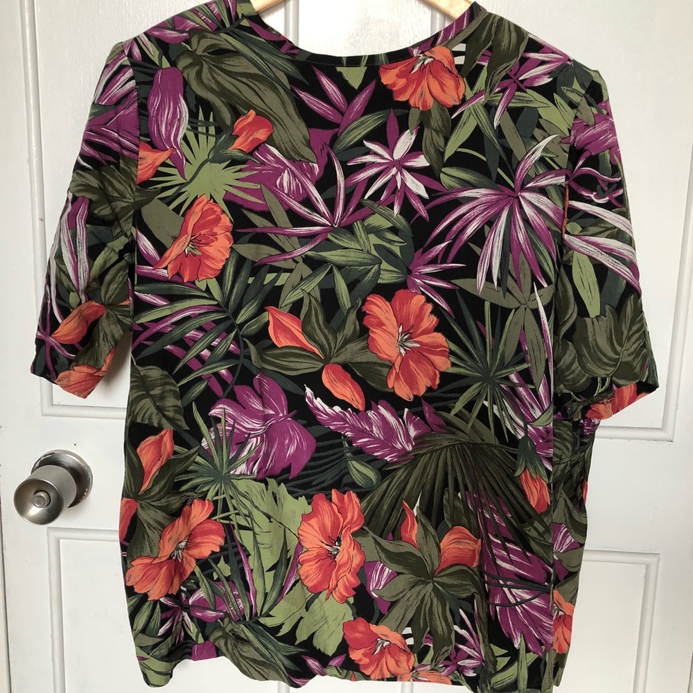 Vintage late 80’s/90’s tropical top!